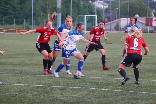 Bittert utt�g efter missade chanser