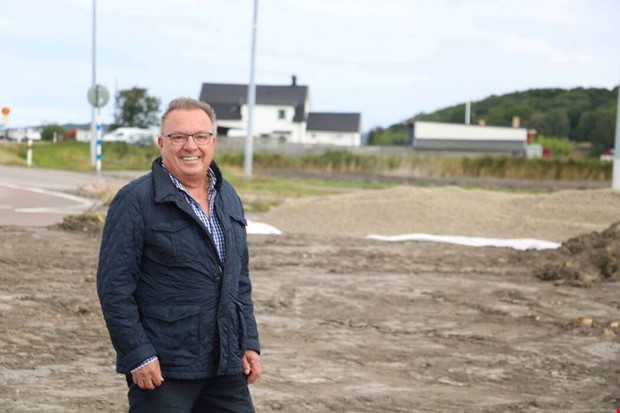 Kullerstenar och k�rsb�r ska pryda rondellen