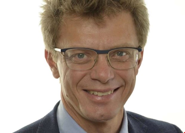 Ola Johansson lmnar rikspolitiken