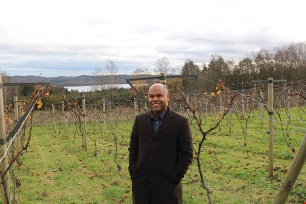 Vill få sälja vin på gården