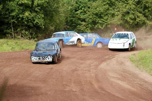 S�krade den �tr�v�rda biljetten p� hemmaplan