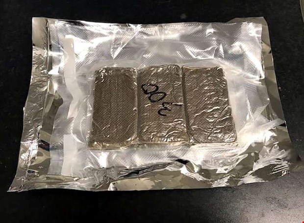 Smugglade hasch via n�tet - f�r samh�llstj�nst