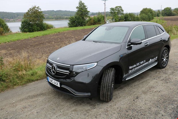 S� �r det att k�ra Mercedes nya lyxbil