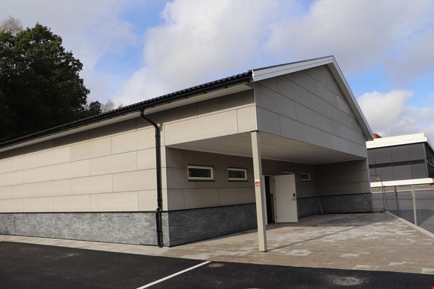 Omstridd lokal klar f�r religi�s r�relse