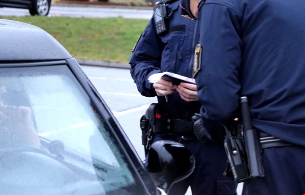 Omkörning ledde till trafikolycka - nu döms kvinnan Omkörning ledde till trafikolycka - nu döms kvinnan