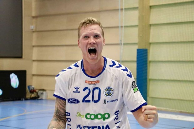 Galet avgrande  Gustavsson frlste Arans i sista sekunden