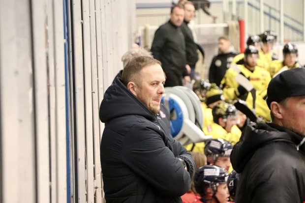 Ishockeylskaren tillbaka i Hanhals