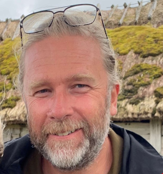 Lyckat klipp för Henrik Lyckat klipp för Henrik