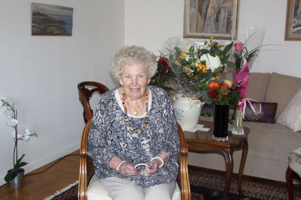 Mnga ville uppvakta Eva p 100-rsdagen