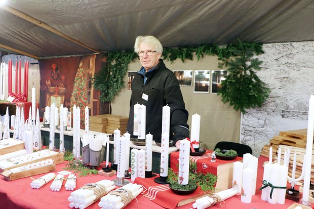 M�nga v�lbekanta julutst�llare 