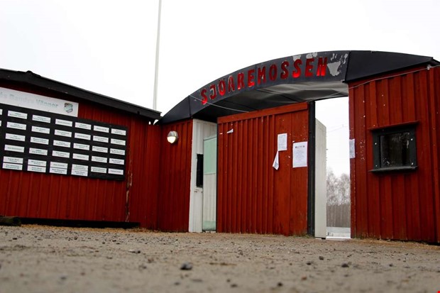 Isen är redo på Sjöaremossen Isen är redo på Sjöaremossen