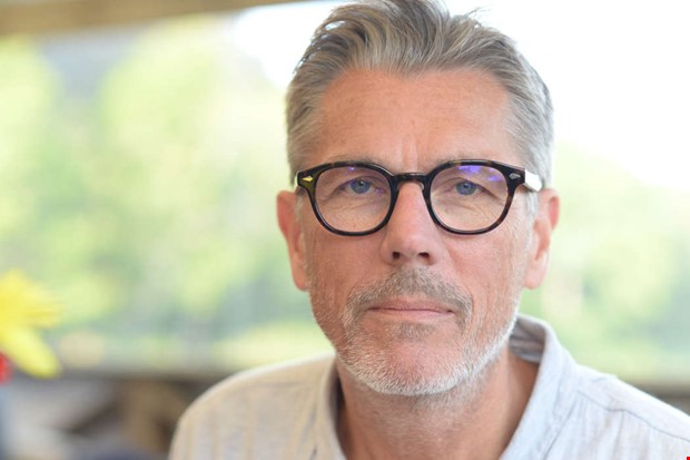 Johan fngar ensamheten p bild