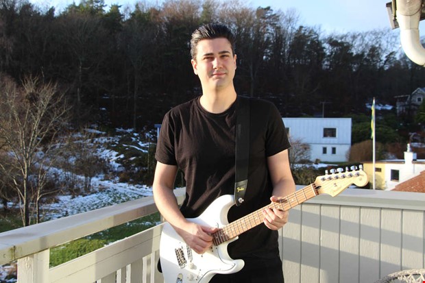 Jonathan valde musiken 