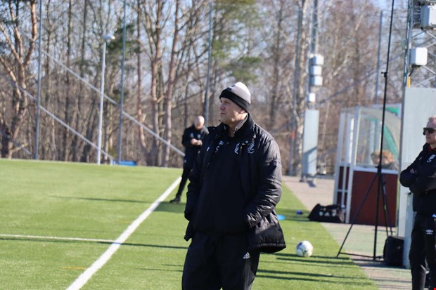 Nytt pongtapp i slutminuterna