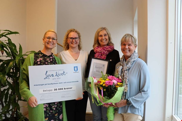 Trygg arbetsgrupp får årets Leva livet-pris