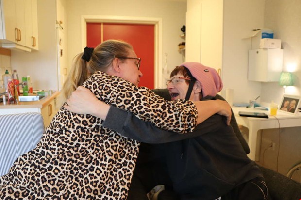 Margreth drabbad av svr nervsjukdom