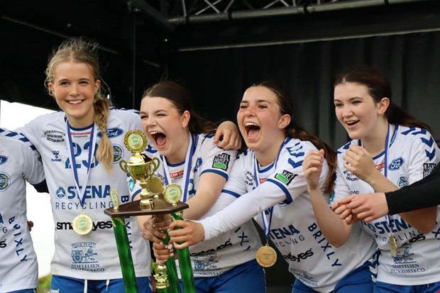 Lyckad handbollsfest i Kungsbacka