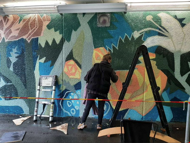 Väggmålning ska stötta lika värde Väggmålning ska stötta lika värde