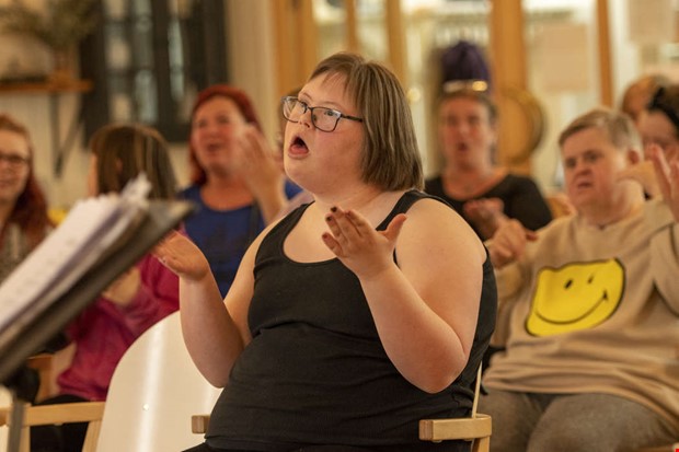 Kungskören äntligen på väg till Uppsala Kungskören äntligen på väg till Uppsala