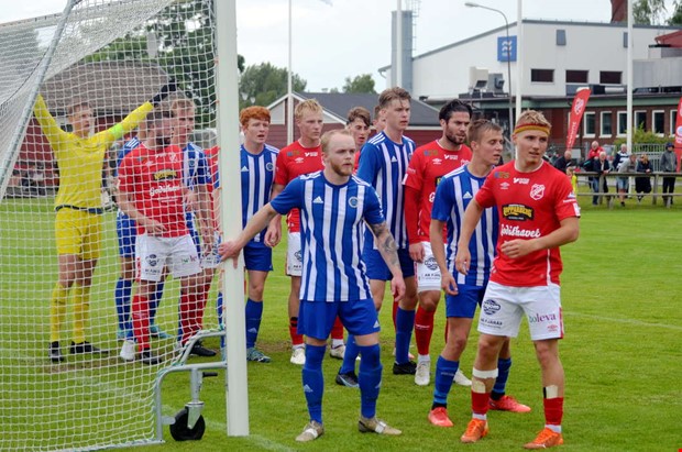 Offensiva bekymmer fr Fjrs  kryssade igen 