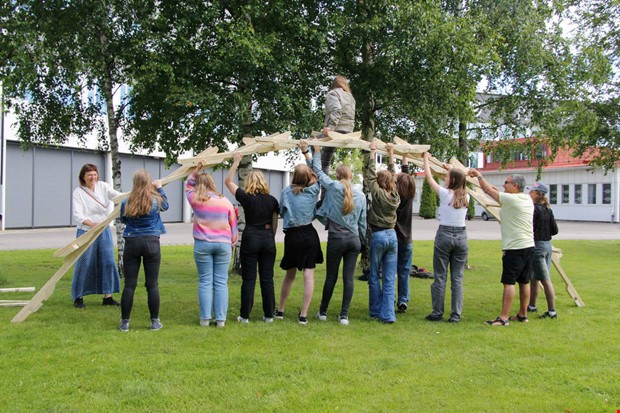 Brobyggande för teknikintresserade tjejer 