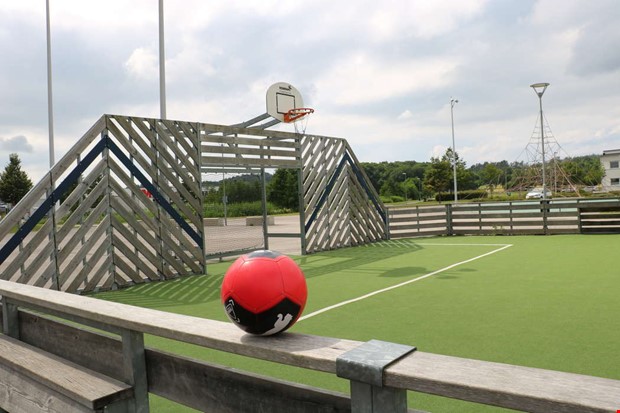 Bollbuller str granne i Bjrkris