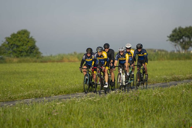 Frukostcykling i magisk natur