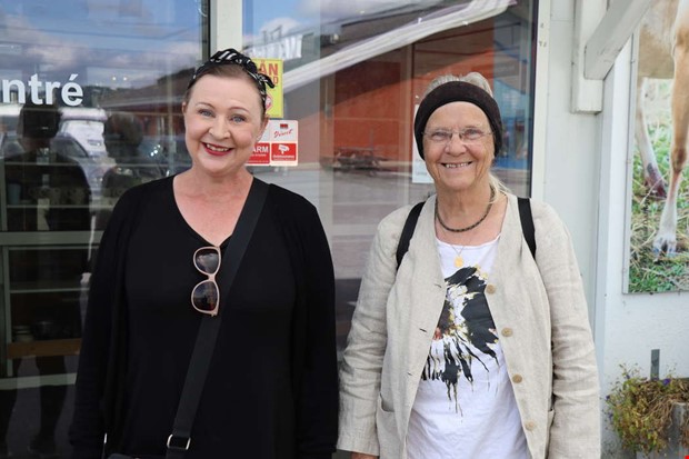 De handlar second hand