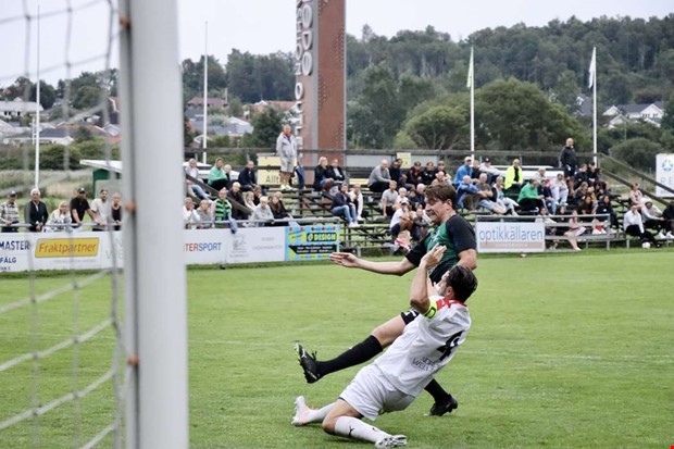 Tl tog tre viktiga pong i jakten p skrat kontrakt