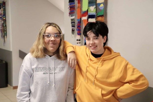 Eleverna: B�de bra och d�lig lag