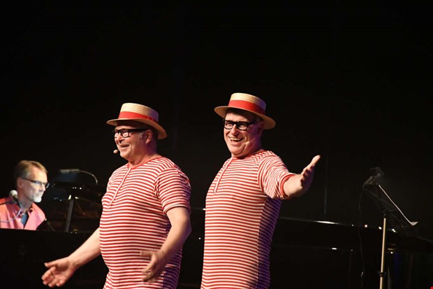 Nu kommer knda humorduon till Kungsbacka 