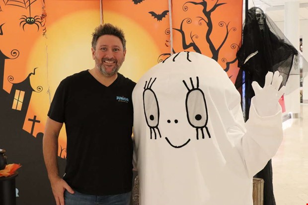 Sp�ket Laban tittade f�rbi Kungsm�ssan