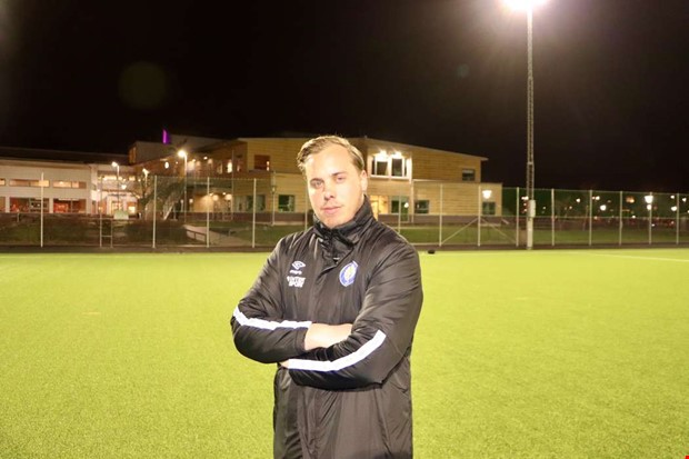 Tränaren byter klubb i sexan Tränaren byter klubb i sexan