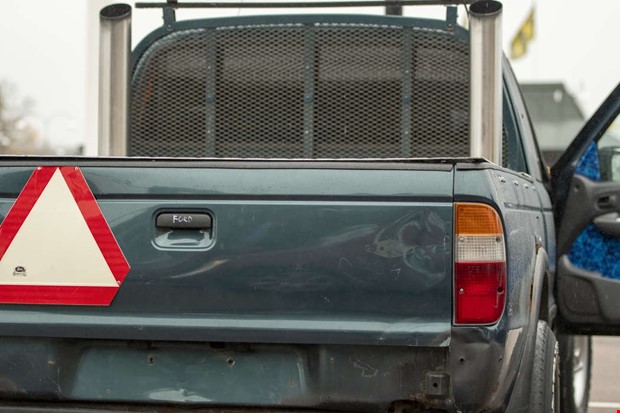 Polisen: Tv av tre A-traktorer trafikfarliga