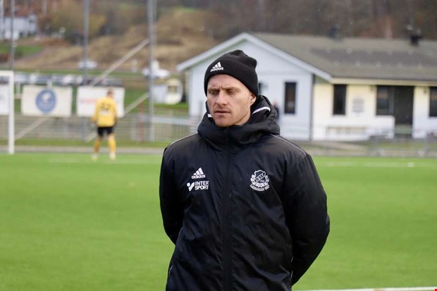 Lindome bryter med Ekblad  ersttaren klar