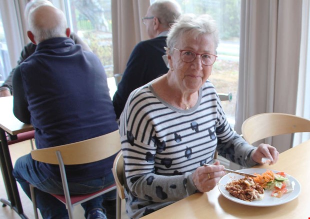 Populr lunch fr 65+ p Kuggaviksgrden