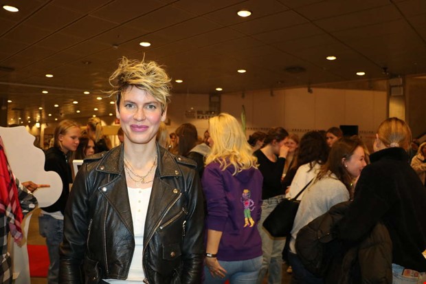 Välbesökt när Nina Rung föreläste på Kungsbacka Teater