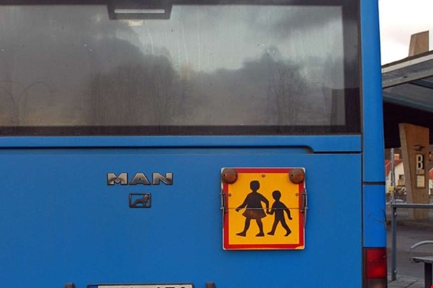 Ingen ndring i skolskjutsen trots mte