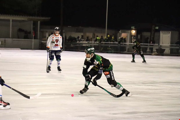 Krftgngen fortstter  tappade pong i sista minuten