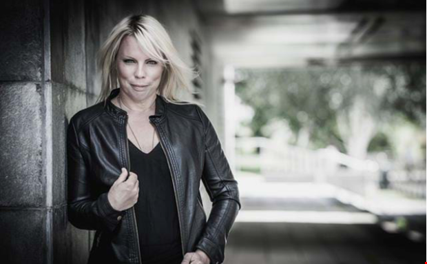 Slåss mot sexbrott på nätet Slåss mot sexbrott på nätet