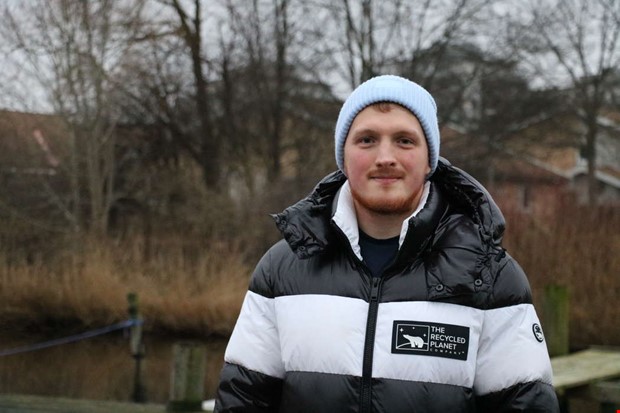 Flydde frn kriget och hamnade i Hanhals