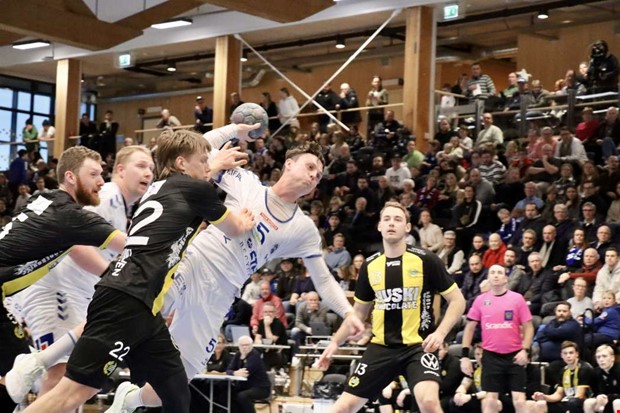 Allt talar fr slutspel trots storfrlust