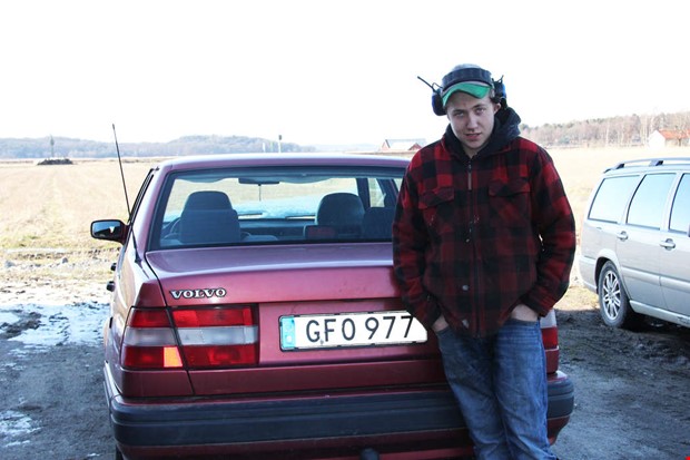 Melwin tnker fira 18 med att ta krkort