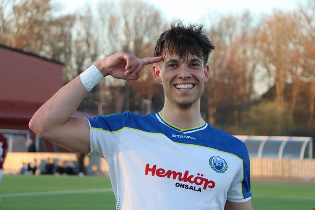 Anfallarens galna uppvisning  blev fyramlsskytt