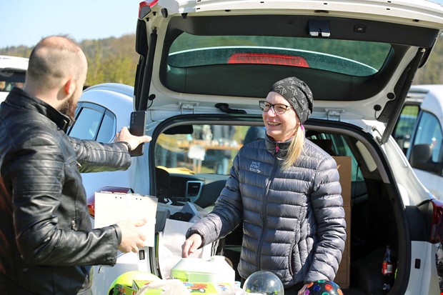 Ewa en av ver 100 utstllare p loppis