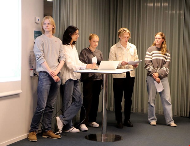 Elevernas krav p politiker  