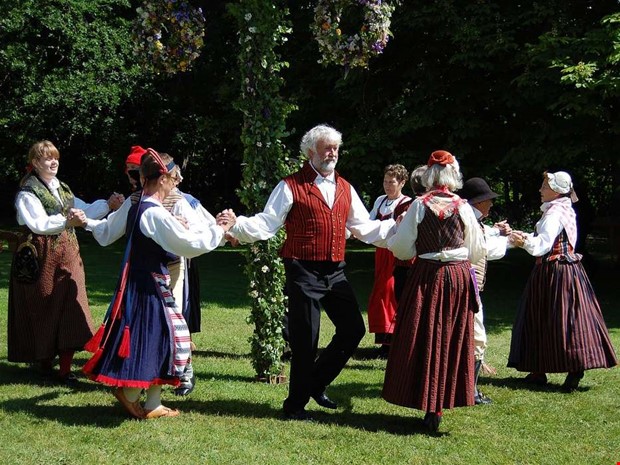 Här är platserna där du kan fira midsommar