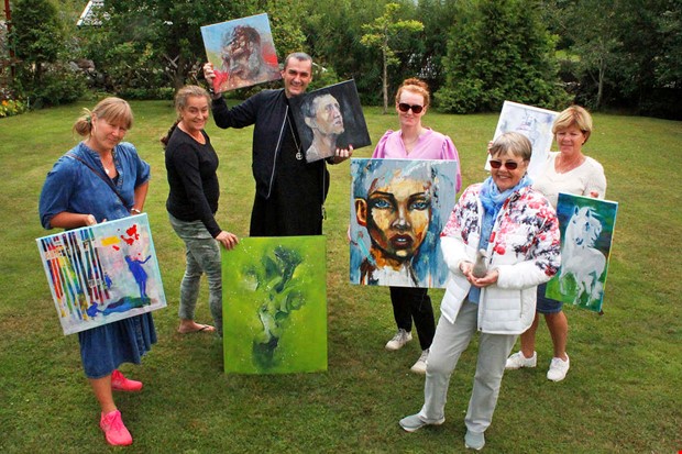 Konstnärer går samman under Onsalarundan Konstnärer går samman under Onsalarundan