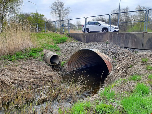 Rrbro ska bytas  vgen avstngd