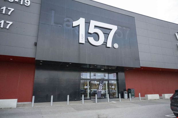 Popul�ra kl�dkedjan �ppnar i Kungsbacka